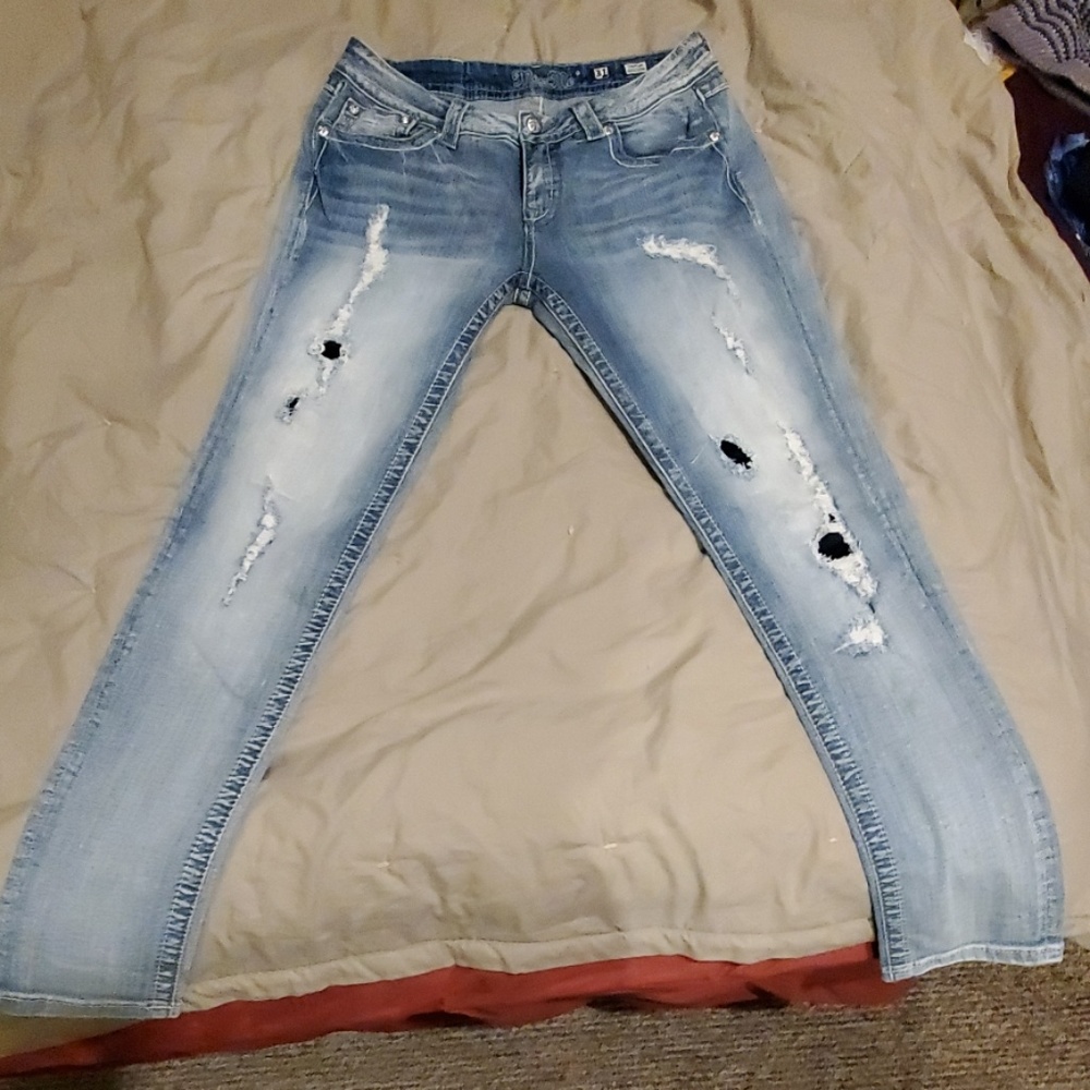 Miss Me Jean's signature ankle skinny 31